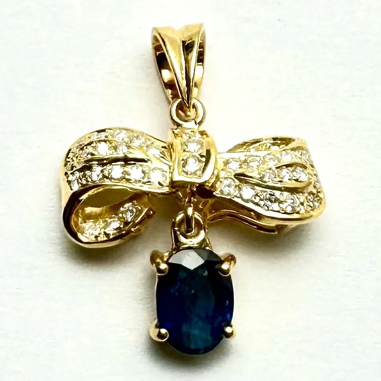 18K Yellow Gold Blue Sapphire Diamond Pendant