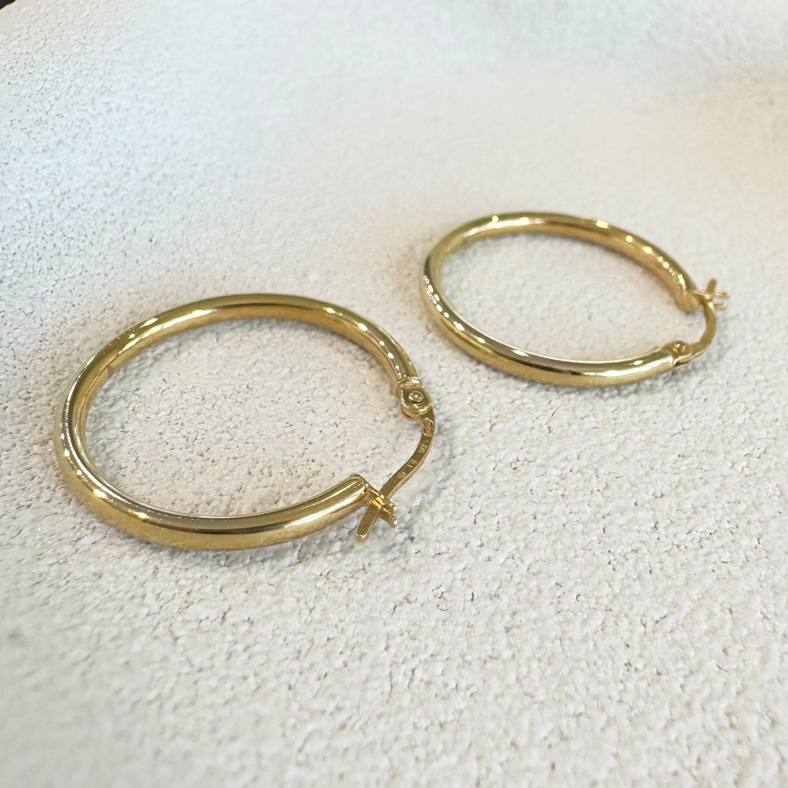 9ct Yellow Gold Fine Tubular Hoop Earrings