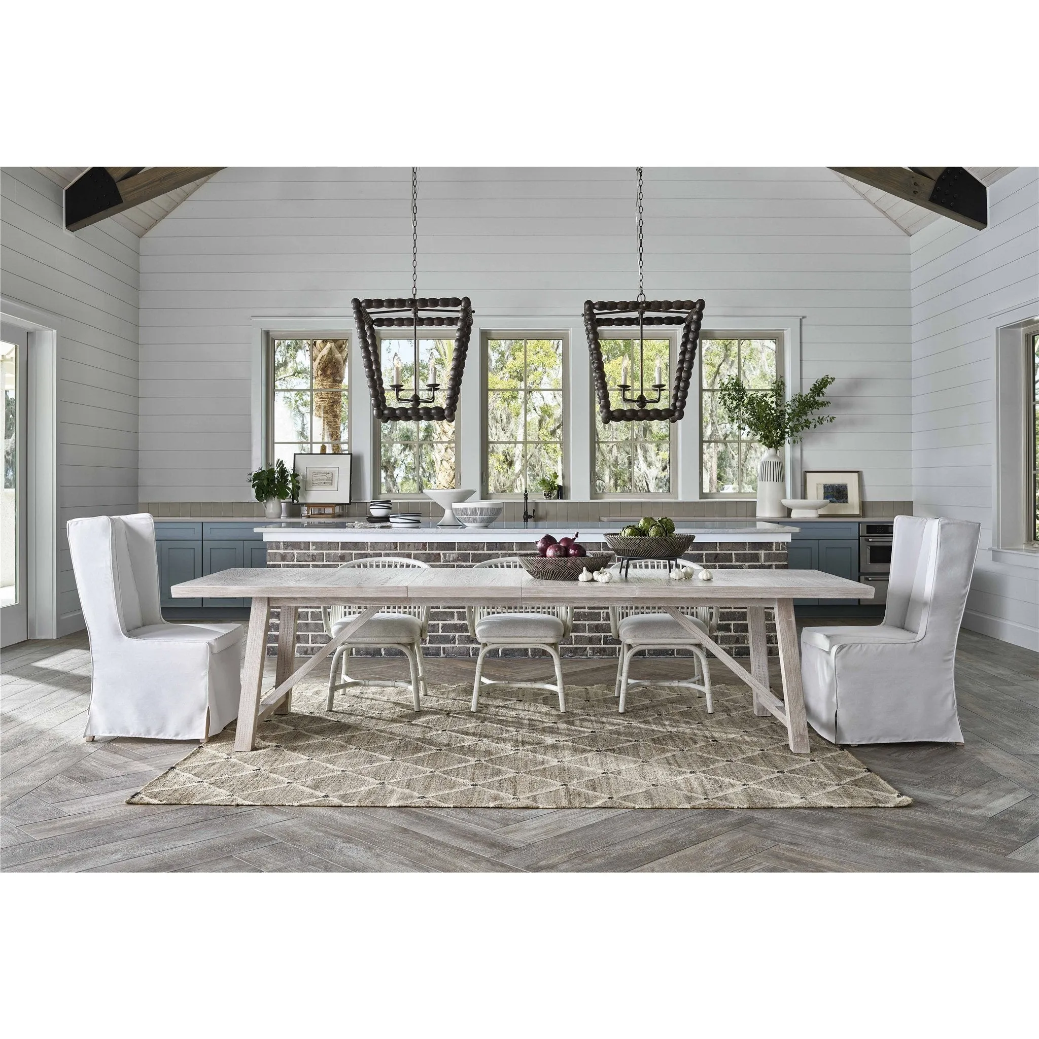 Amagansett Extendable Dining Table (84-104")