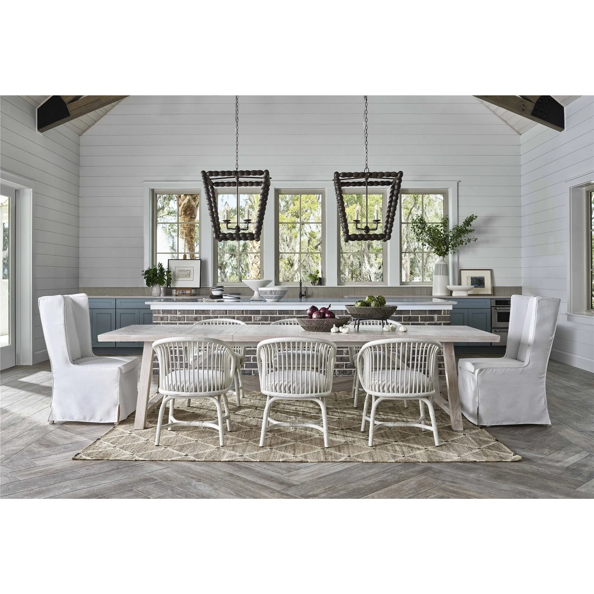 Amagansett Extendable Dining Table (84-104")