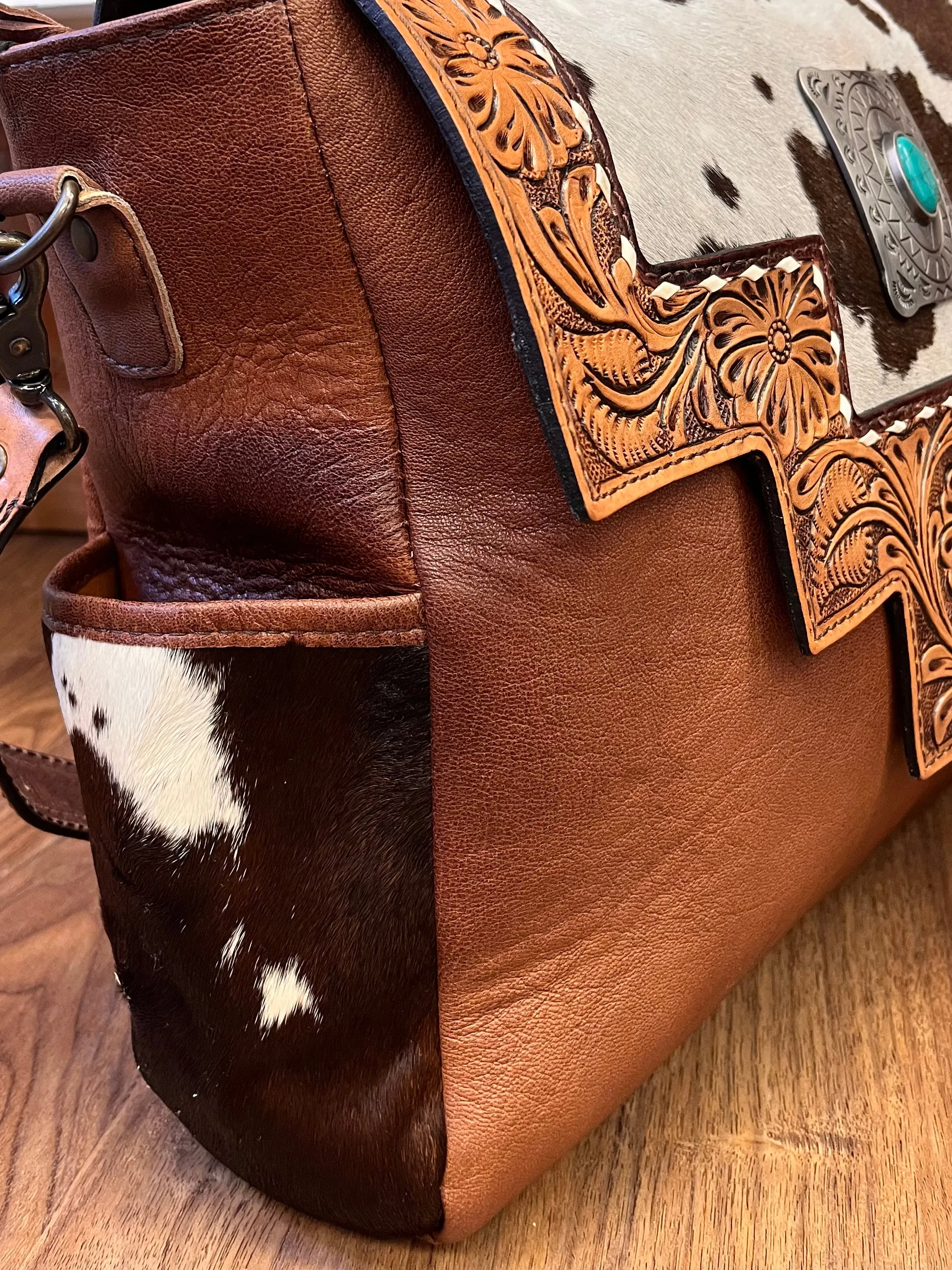 American Darling Cowhide Hair-On Concealed Carry Crossbody Messenger Briefcase Purse ADBG842B