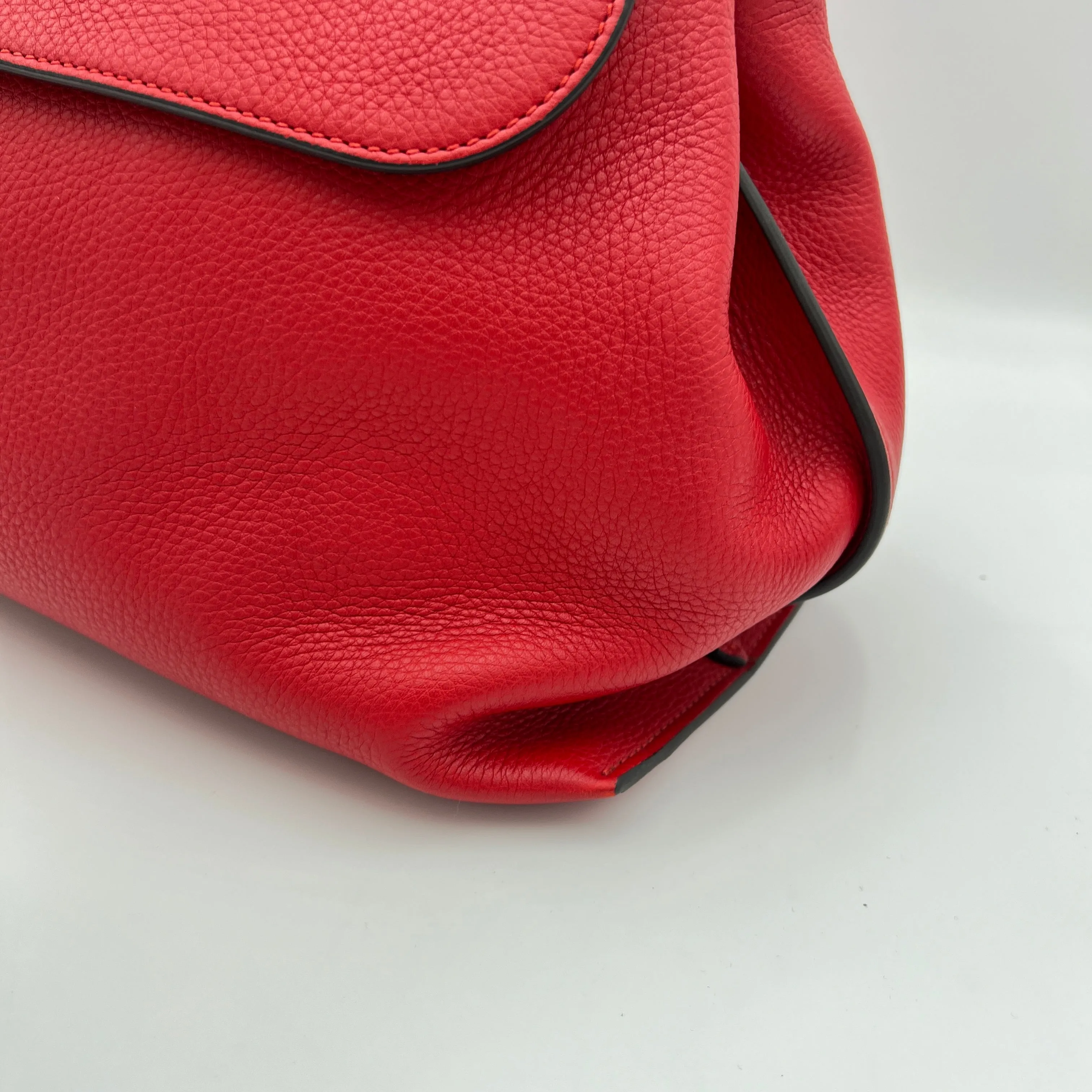 Bamboo Daily Medium Red Top Handle Bag in Calfskin, Silver hardware