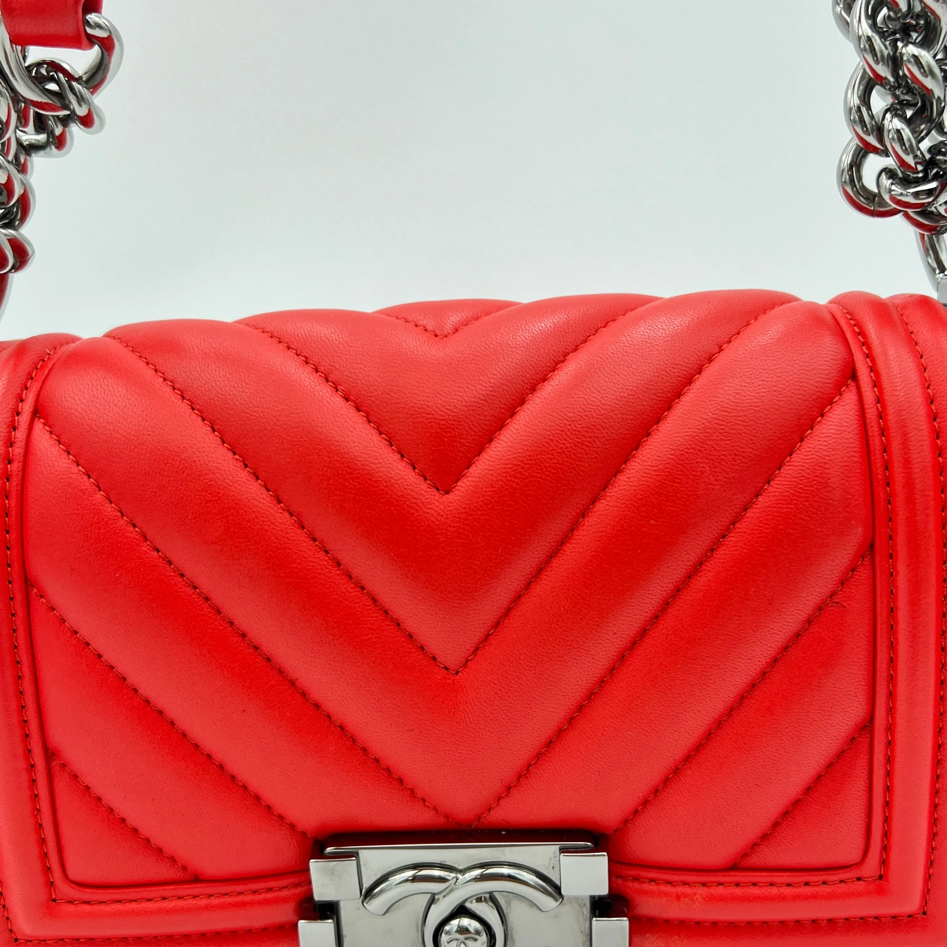 Boy Small Red Shoulder Bag in Lambskin, Gunmetal hardware