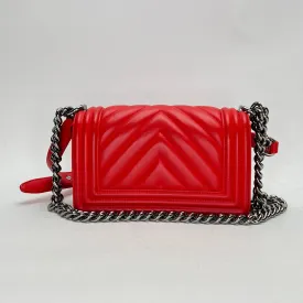 Boy Small Red Shoulder Bag in Lambskin, Gunmetal hardware