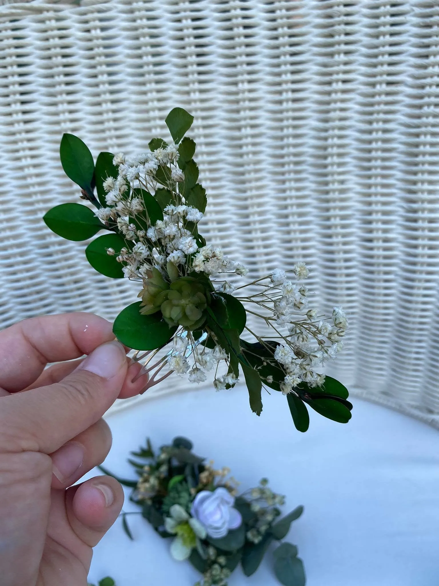 Greenery wedding hair comb with succulents Flower bridal hair comb Baby's breath Bride Magaela accessories Wedding accessories Blumenkamm