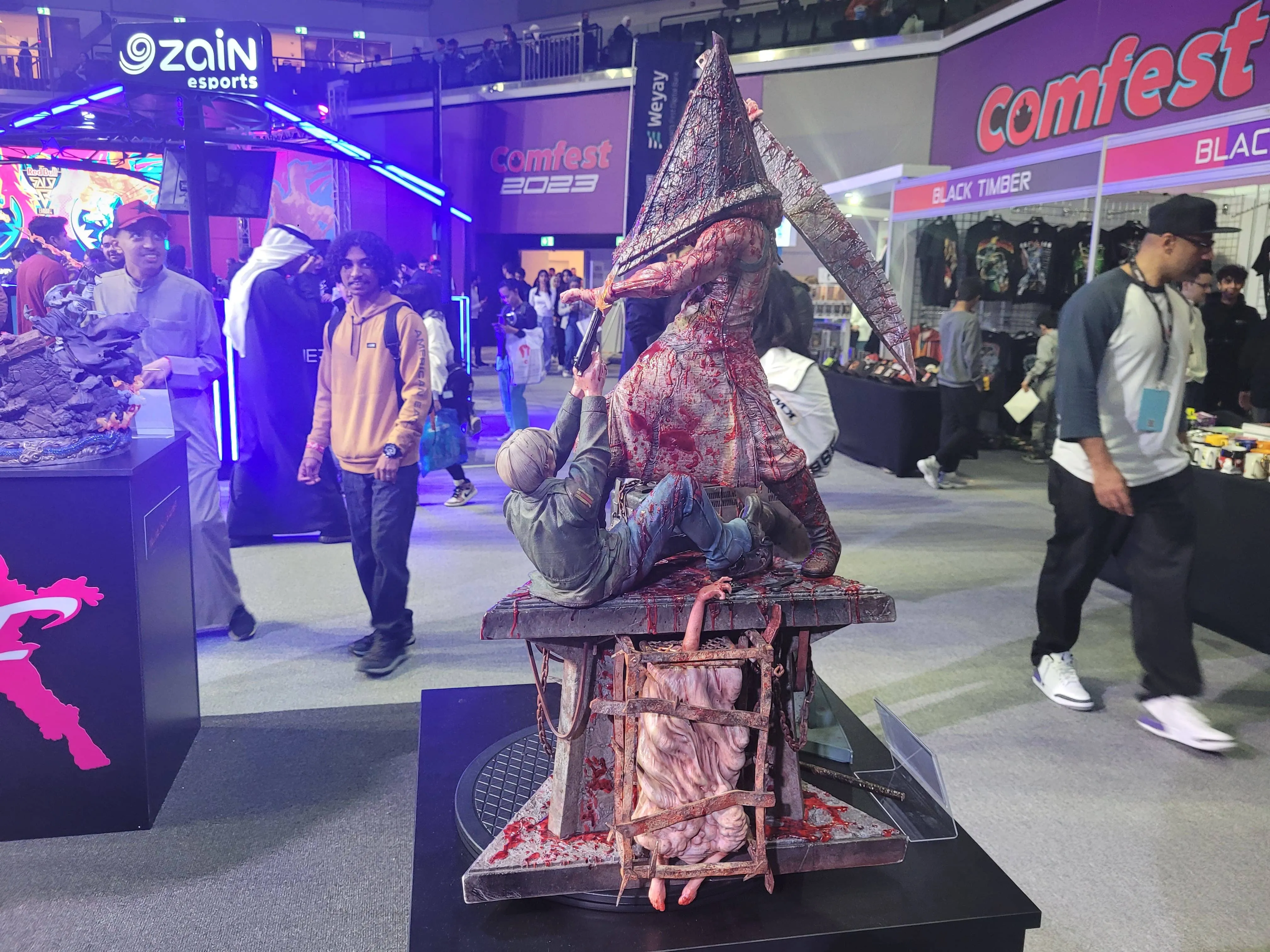 James Sunderland vs Red Pyramid Statue for 10 Months