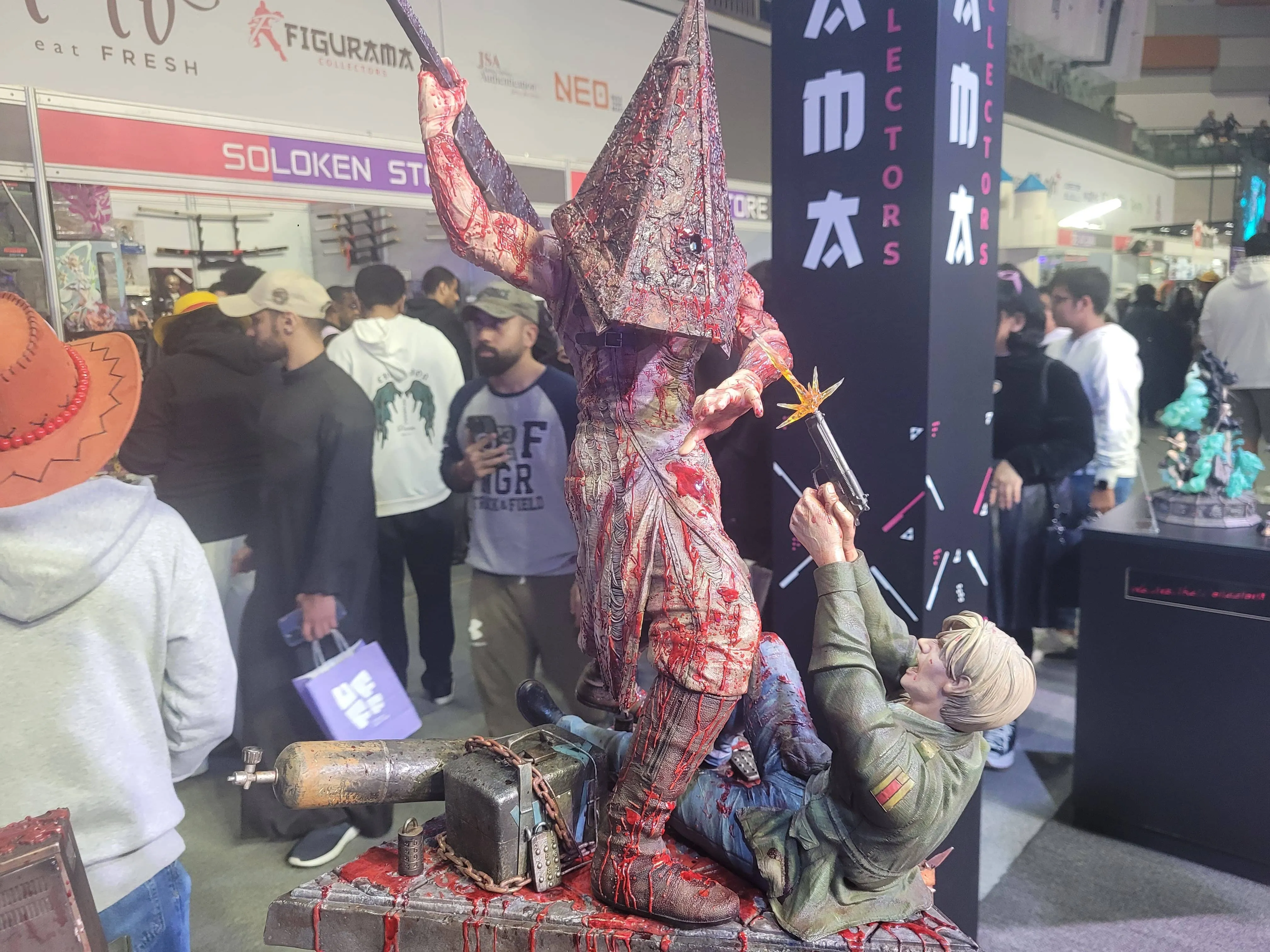 James Sunderland vs Red Pyramid Statue for 10 Months