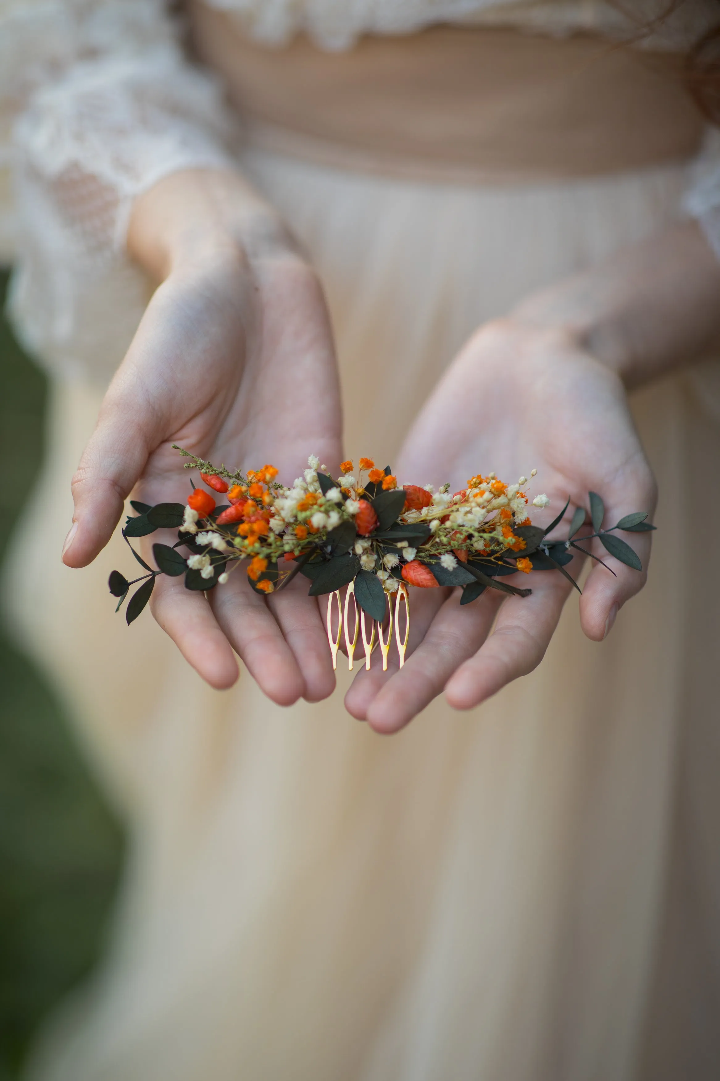 Natural autumn hair comb Flower hair comb Hair flowers Eucalyptus Baby's breath Wedding fall burnt orange flower comb Wedding accessories