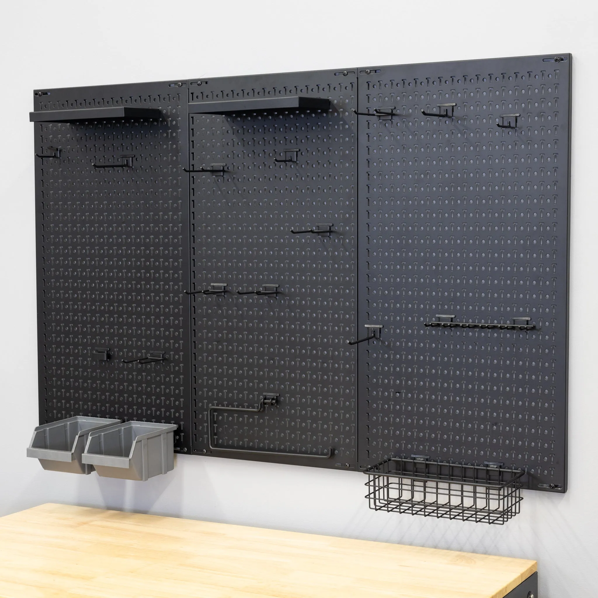 OUTLET | 51" x 32" Pristine Pegboard |20 Attachments