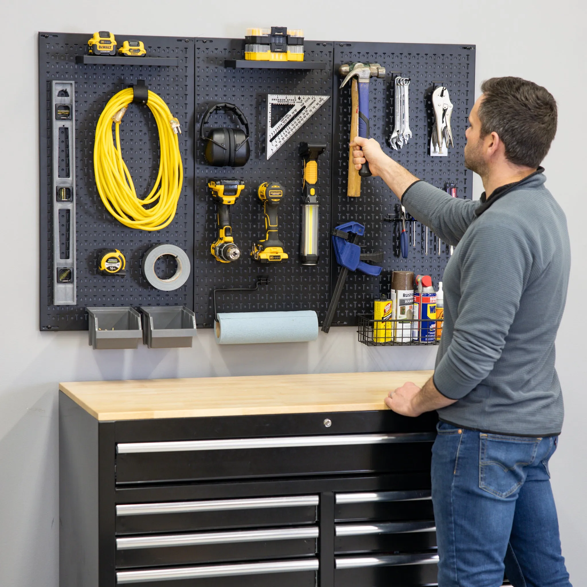 OUTLET | 51" x 32" Pristine Pegboard |20 Attachments