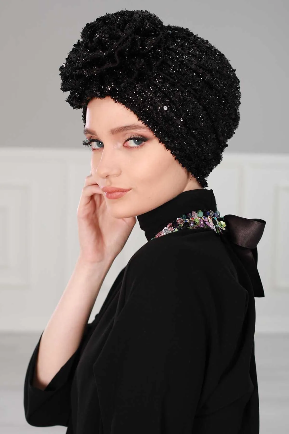 Sparkly Black Sequin Rose Instant Turban, Stylish Pre-Tied Headwrap for Fashionable Women, Chic Chemo Cap with Floral Embellishment,B-21SK